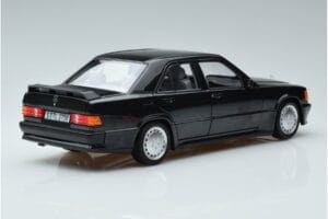 Mercedes 190 E 2.3-16 Cosworth W201 Norev 1:18 183830 Kov – obrázek 3 z 7