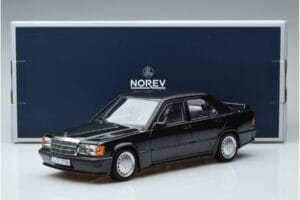 Mercedes 190 E 2.3-16 Cosworth W201 Norev 1:18 183830 Kov – obrázek 7 z 7