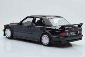 Mercedes 190E W201 2.5-16 Evo I Černý Otto 1:18 OT151 Pryskyřice – obrázek 5 z 6