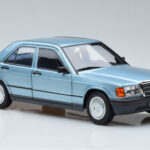 Mercedes 190E W201 Světle Modrá Norev 1:18 - image 5 of 7