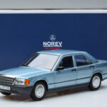 Mercedes 190E W201 Světle Modrá Norev 1:18 - image 7 of 7