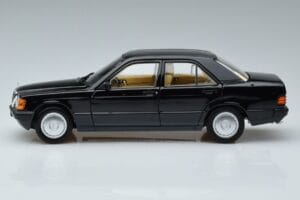 Mercedes 190 E W201 Limitovaná Edice Norev 1:18 183823 Kov – obrázek 5 z 10