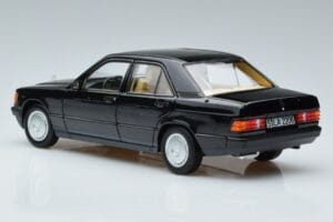Mercedes 190 E W201 Limitovaná Edice Norev 1:18 183823 Kov – obrázek 7 z 10
