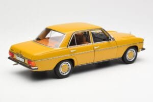 Mercedes 200/8 W115 Sahara Žlutý Norev 1:18 183771 Kov – obrázek 3 z 8