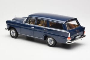 Mercedes 200 Universal W115 Modrý Norev 1:18 183599 Kov – obrázek 7 z 8