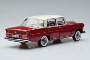 Mercedes 200 W110 Červený Norev 1:18 183706 Kov – obrázek 3 z 7