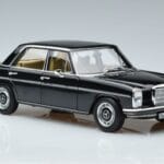 Mercedes 200 W115 Limitovaná Edice Norev 1:18 183775 Kov - image 6 of 8