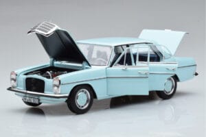 Mercedes 200 W115 Norev 1:18 183777 Kov – obrázek 2 z 7