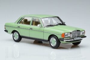 Mercedes 200 W123 Zelený Norev 1:18 183796 Kov – obrázek 5 z 7