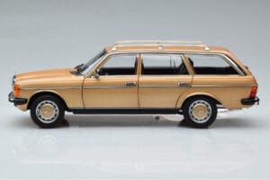 Mercedes 200T S123 Béžová Norev 1:18 183738 Kov – obrázek 5 z 9