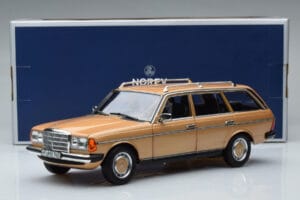 Mercedes 200T S123 Béžová Norev 1:18 183738 Kov – obrázek 9 z 9