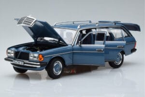 Mercedes 200T S123 Modrá Norev 1:18 183737 Kov – obrázek 2 z 7