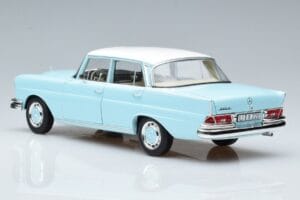 Mercedes 220 S W111 Modrý Norev 1:18 183920 Kov – obrázek 6 z 7