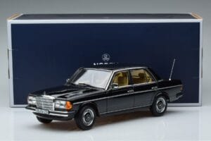 Mercedes 230E W123 Limitovaná Edice Norev 1:18 183711 Kov – obrázek 8 z 8