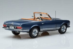 Mercedes 230 SL W113 Pagoda Modrý Limitovaná Edice Norev 1:18 183767 Kov – obrázek 3 z 8