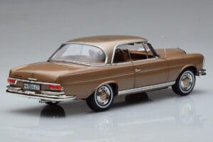 Mercedes 250 SE Coupe W111 Zlatá Metalíza Norev 1:18 183759 Kov – obrázek 3 z 7