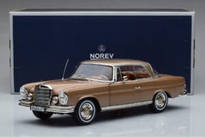 Mercedes 250 SE Coupe W111 Zlatá Metalíza Norev 1:18 183759 Kov – obrázek 7 z 7