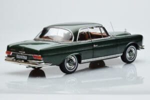 Mercedes 250 SE Coupe W111 Zelená Metalíza Limitovaná Edice Norev 1:18 183764 Kov – obrázek 3 z 7