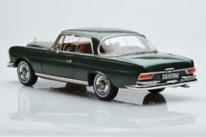 Mercedes 250 SE Coupe W111 Zelená Metalíza Limitovaná Edice Norev 1:18 183764 Kov – obrázek 6 z 7