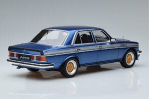 Mercedes 280 E AMG W123 Modrý Otto 1:18 OT221 Pryskyřice – obrázek 2 z 6
