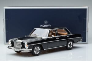 Mercedes 280 SE W108 Černý Norev 1:18 183762 Kov – obrázek 7 z 7
