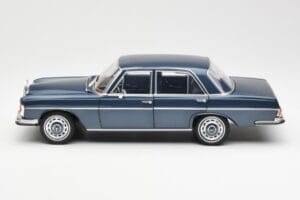 Mercedes 280 SE W108 Tmavě Modrý Metalíza Norev 1:18 183534 Kov – obrázek 4 z 8