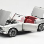 Mercedes 280 SL W113 Pagoda Stříbrný Schuco 1:18 450035000 - image 2 of 8