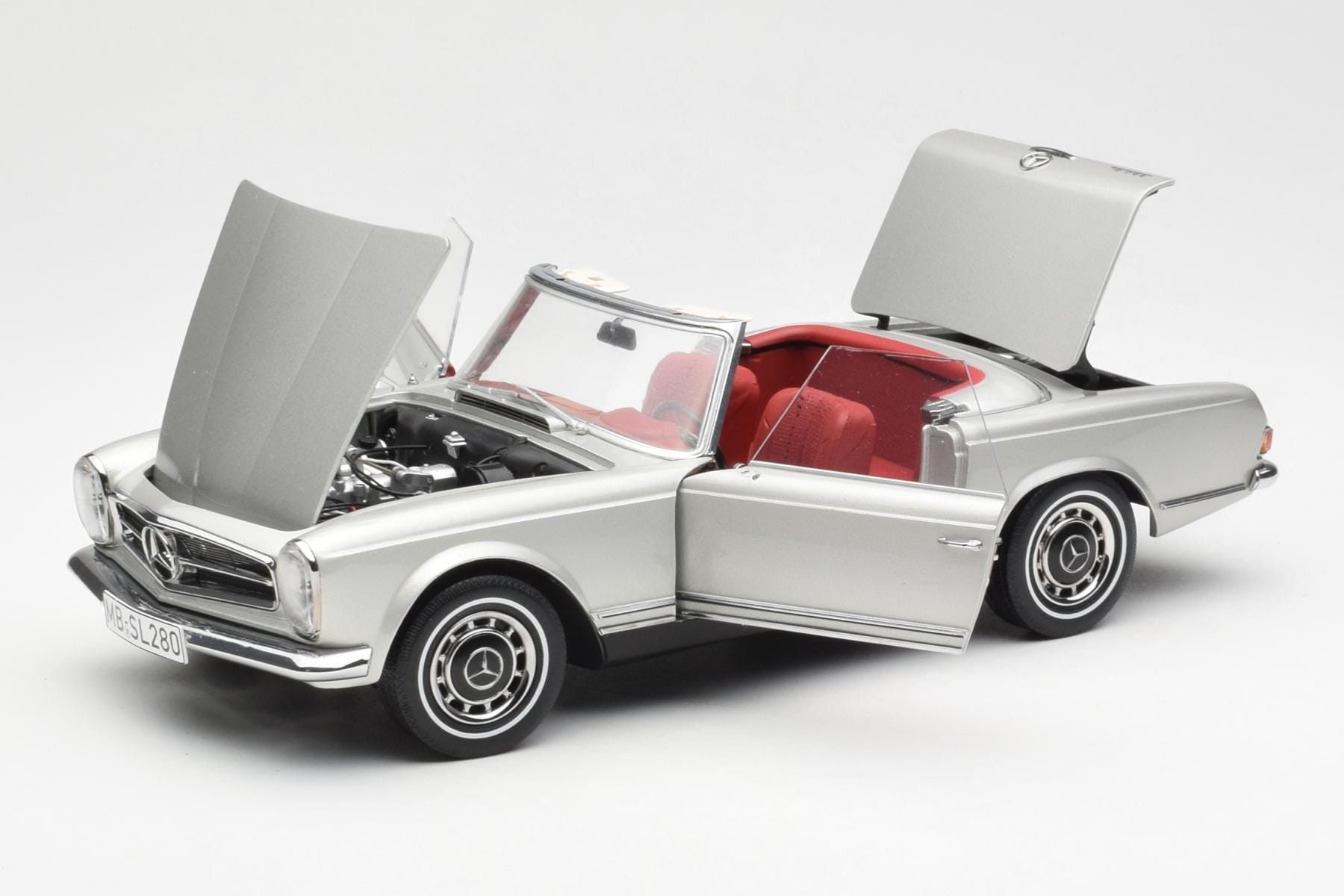 Mercedes 280 SL W113 Pagoda Stříbrný Schuco 1:18 450035000 Kov – obrázek 2 z 8