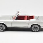 Mercedes 280 SL W113 Pagoda Stříbrný Schuco 1:18 450035000 - image 4 of 8