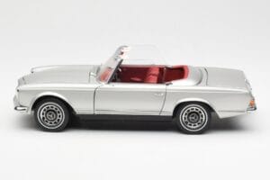 Mercedes 280 SL W113 Pagoda Stříbrný Schuco 1:18 450035000 Kov – obrázek 4 z 8