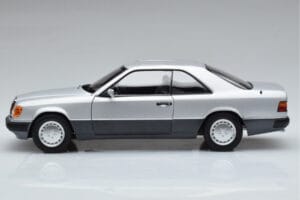 Mercedes 300 CE-24 C124 Coupe Stříbrný Norev 1:18 183880 Kov – obrázek 4 z 7