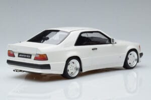 Mercedes 300 CE C124 AMG The Hammer Arctic Bílý Otto 1:18 B66040639 Pryskyřice – obrázek 2 z 6