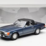 Mercedes 300 SL R107 Námořní Modrá Norev 1:18 183466 - image 8 of 8