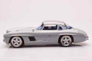 Mercedes 300 SL W198 Gullwing By S-Klub Šedý GT Spirit 1:18 GT418 Pryskyřice – obrázek 3 z 6
