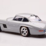 Mercedes 300 SL W198 Gullwing By S-Klub Šedý GT Spirit 1:18 - image 5 of 6