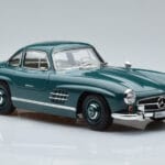 Mercedes 300 SL W198 Gullwing Zelený Norev 1:18 - image 5 of 7