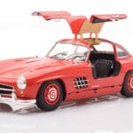 Mercedes 300 SL W198 Gullwing Červený Minichamps 1:18 - image 2 of 8