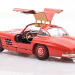 Mercedes 300 SL W198 Gullwing Červený Minichamps 1:18 - image 5 of 8