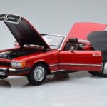 Mercedes 450 SL R107 US Verze Červený Norev 1:18 - image 2 of 8