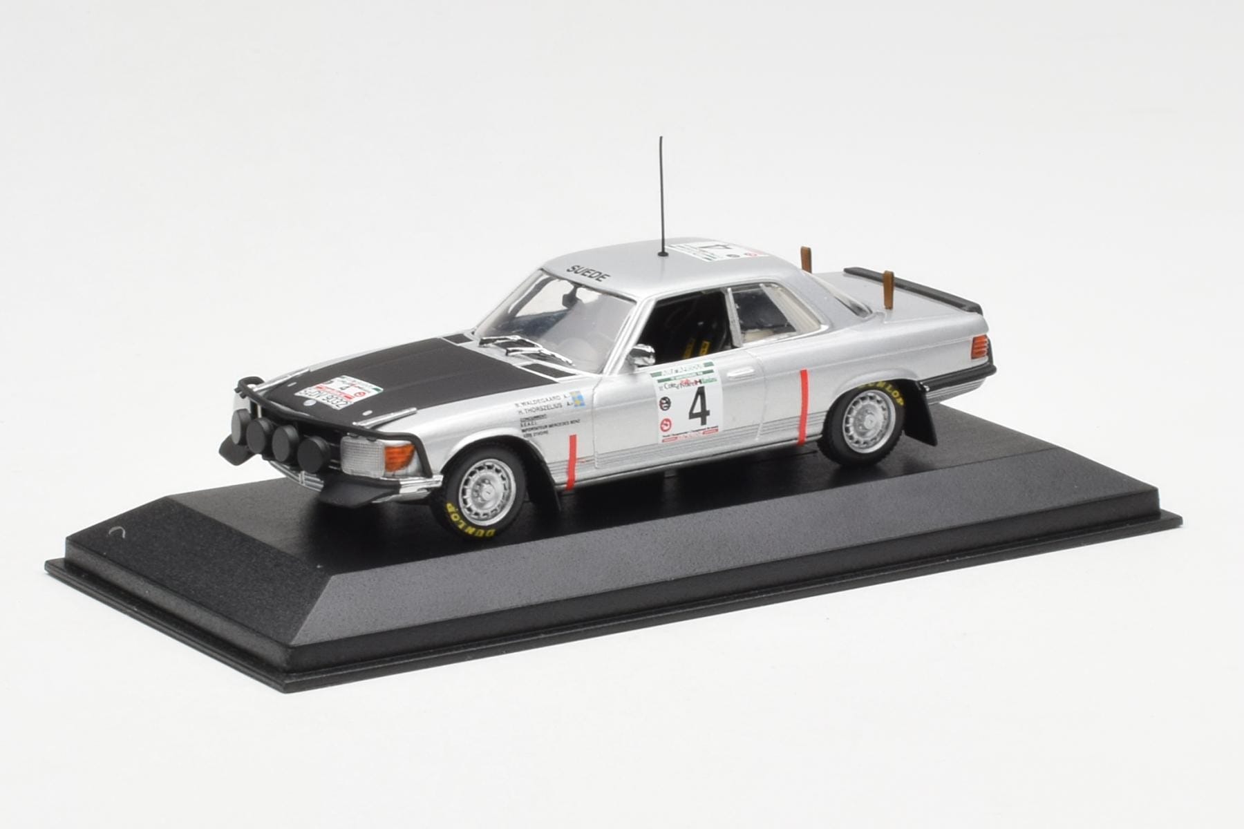 Mercedes 450 SLC 5.0 #4 B. Waldegaard / H. Thorszelius Rally du Bandama 1979 Minichamps 1:43 430793994 Kov – obrázek 2 z 4