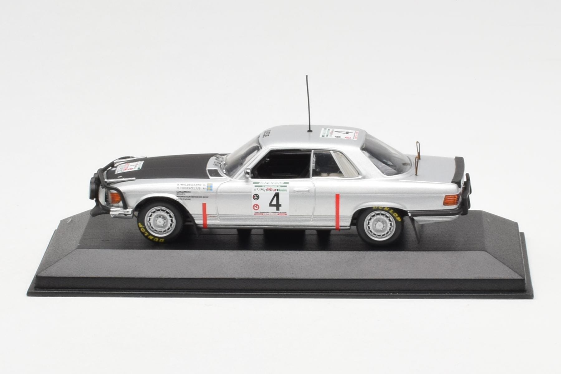 Mercedes 450 SLC 5.0 #4 B. Waldegaard / H. Thorszelius Rally du Bandama 1979 Minichamps 1:43 430793994 Kov