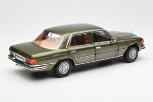 Mercedes 450SEL 6.9 W116 Zelený Metalíza Norev 1:18 183455 Kov – obrázek 3 z 8