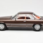 Mercedes 500 SLC C107 Hnědý KK-Scale 1:18 180851 - image 3 of 6
