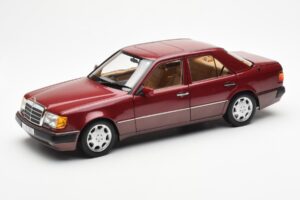 Mercedes 500E W124 Červený Metallic Edice Dealera Norev 1:18 B66040699