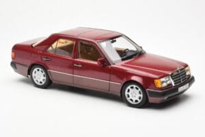 Mercedes 500E W124 Červený Metallic Edice Dealera Norev 1:18 B66040699 Kov – obrázek 6 z 8