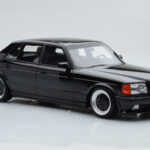 Mercedes 560 SEL AMG W126 Obsidian Černý Otto 1:18 - image 4 of 6