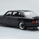 Mercedes 560 SEL AMG W126 Obsidian Černý Otto 1:18 - image 5 of 6