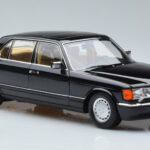 Mercedes 560 SEL W126 Černý Norev 1:18 - image 5 of 7