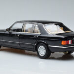Mercedes 560 SEL W126 Černý Norev 1:18 - image 6 of 7