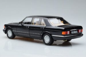 Mercedes 560 SEL W126 Černý Norev 1:18 183793 Kov – obrázek 6 z 7